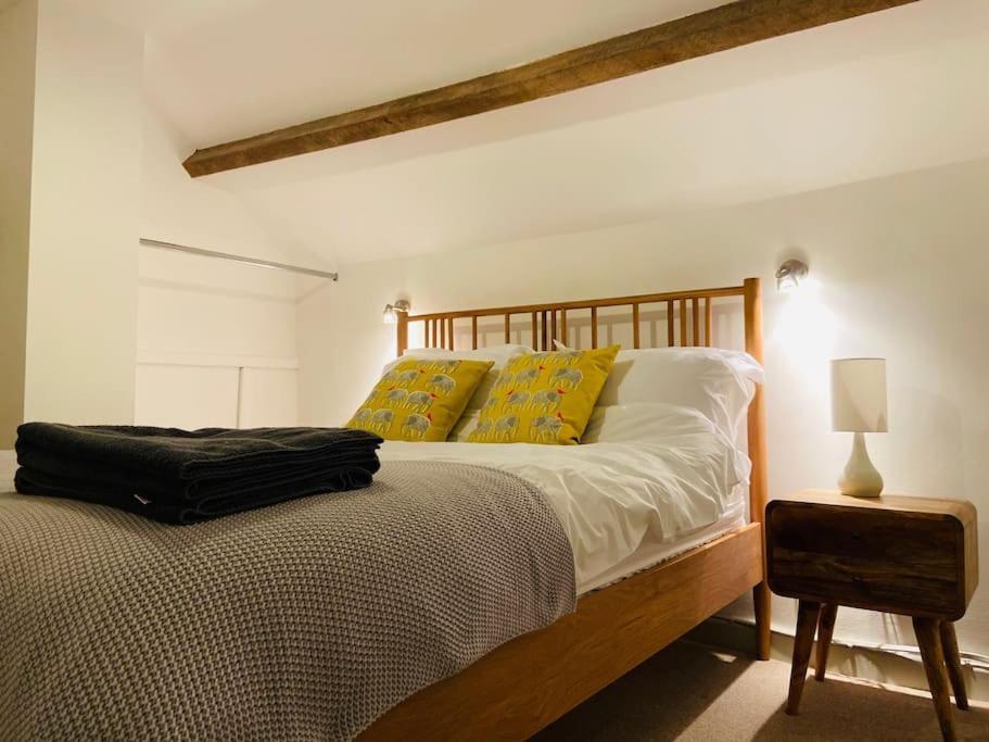 The Owl House Cottage Welsh Newton Common Bagian luar foto